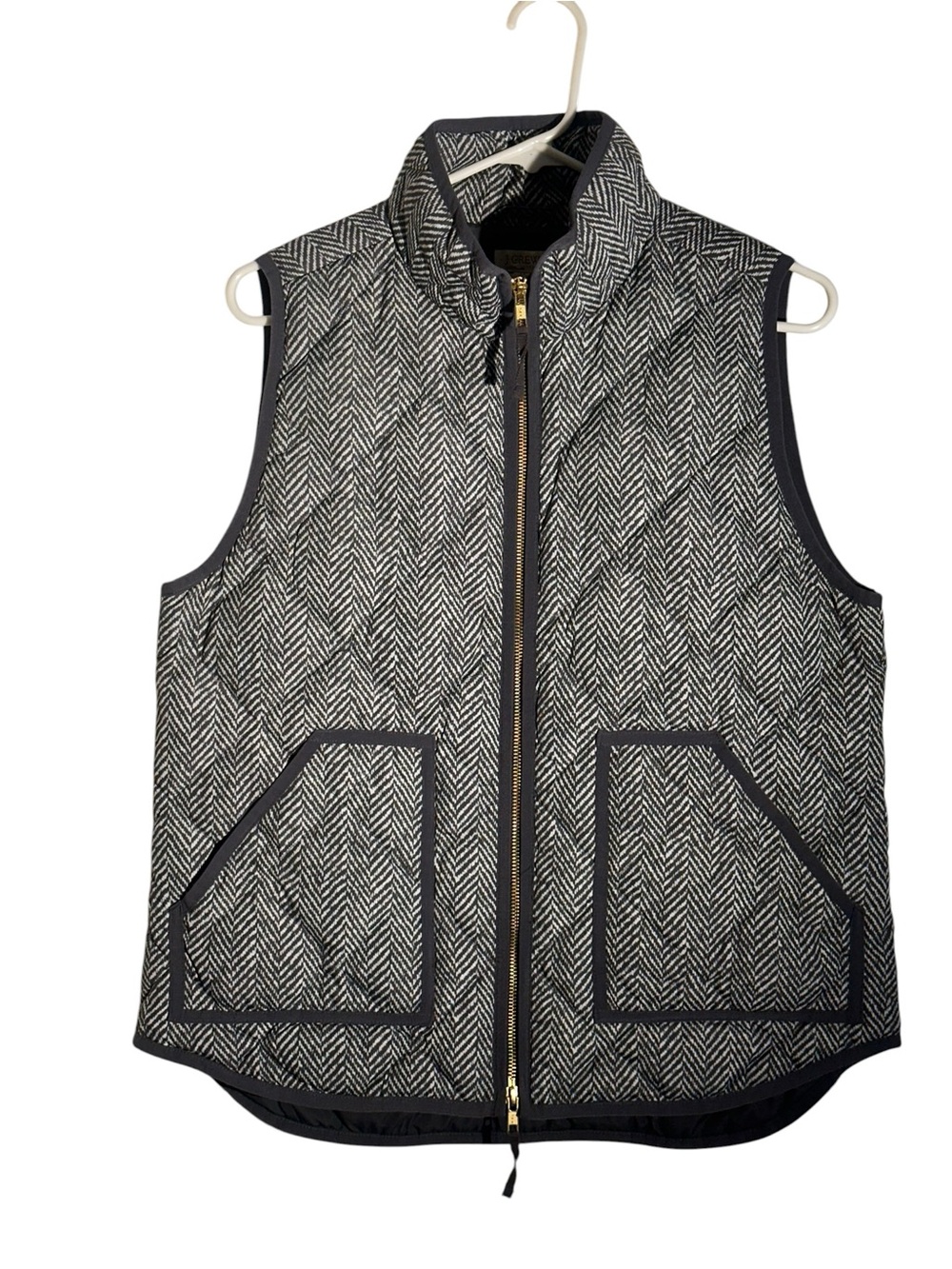 J. Crew Factory Black & White Herringbone Quilted Vest Size Medium 📦